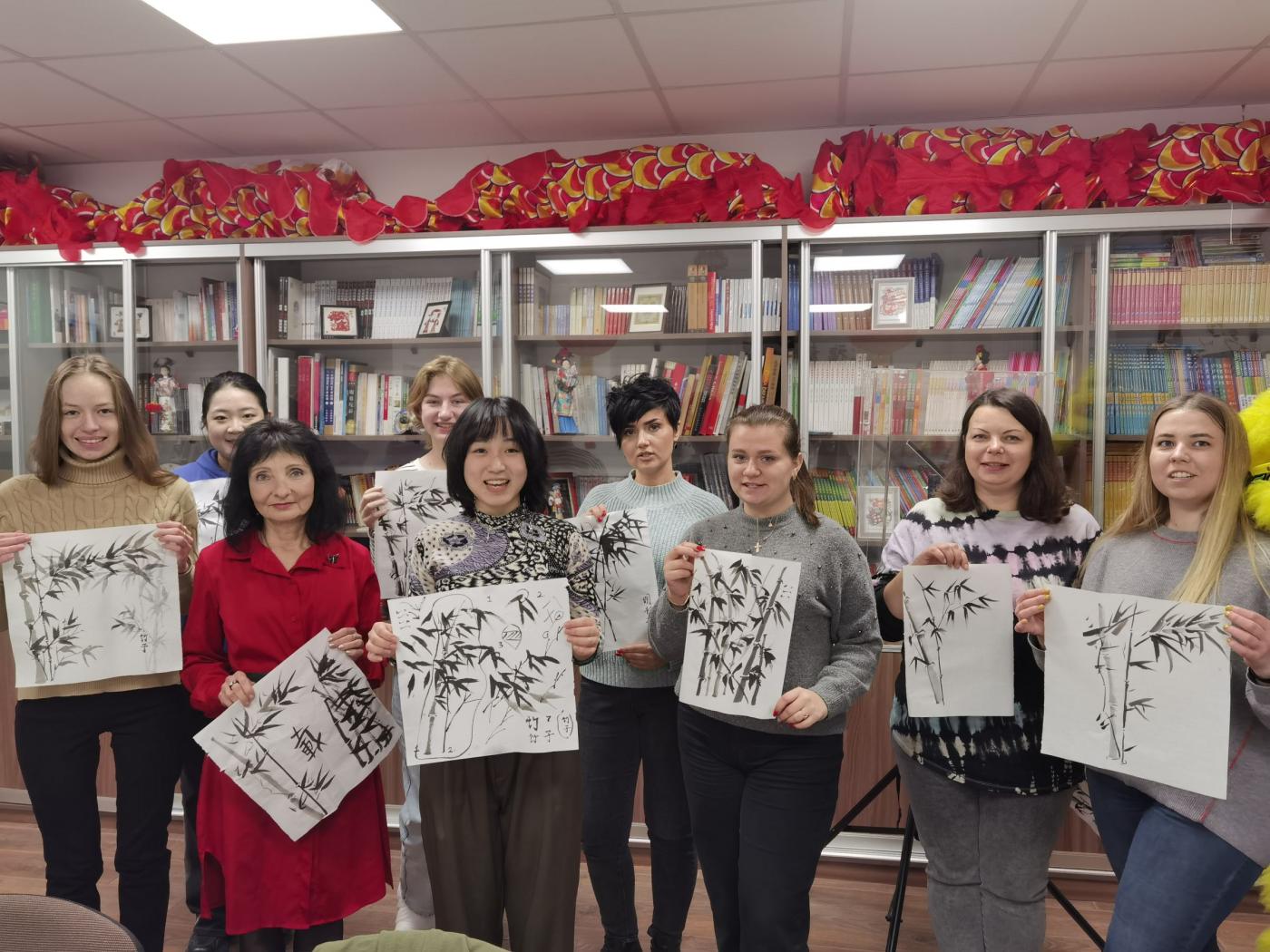 科技孔子学院中国书法和国画班顺利开课